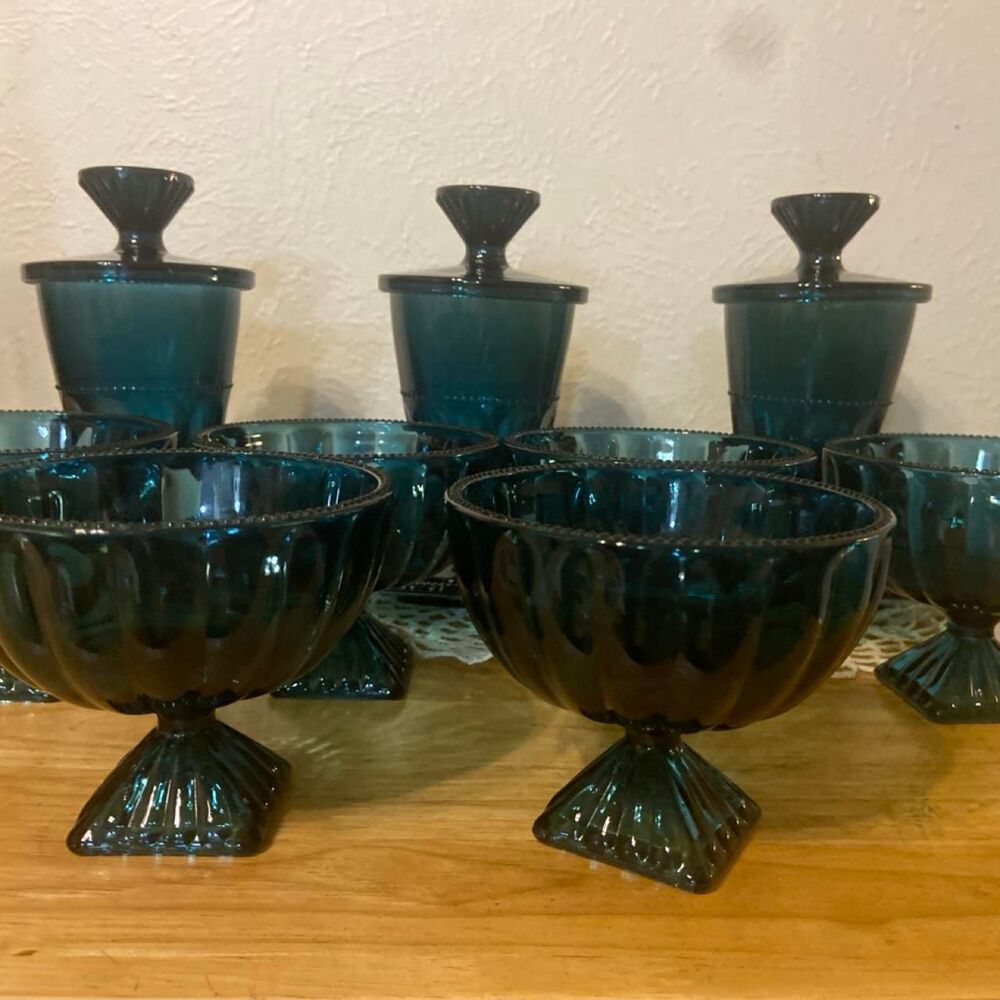 Vintage Blue cup set